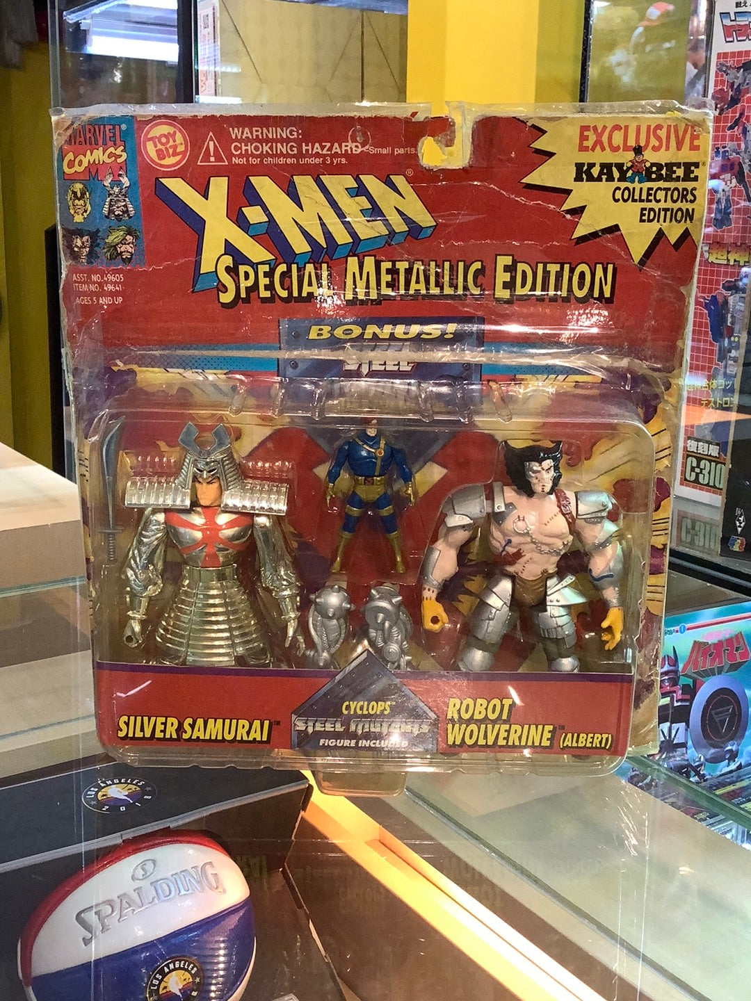 cyclops steel Mutants Figure included
