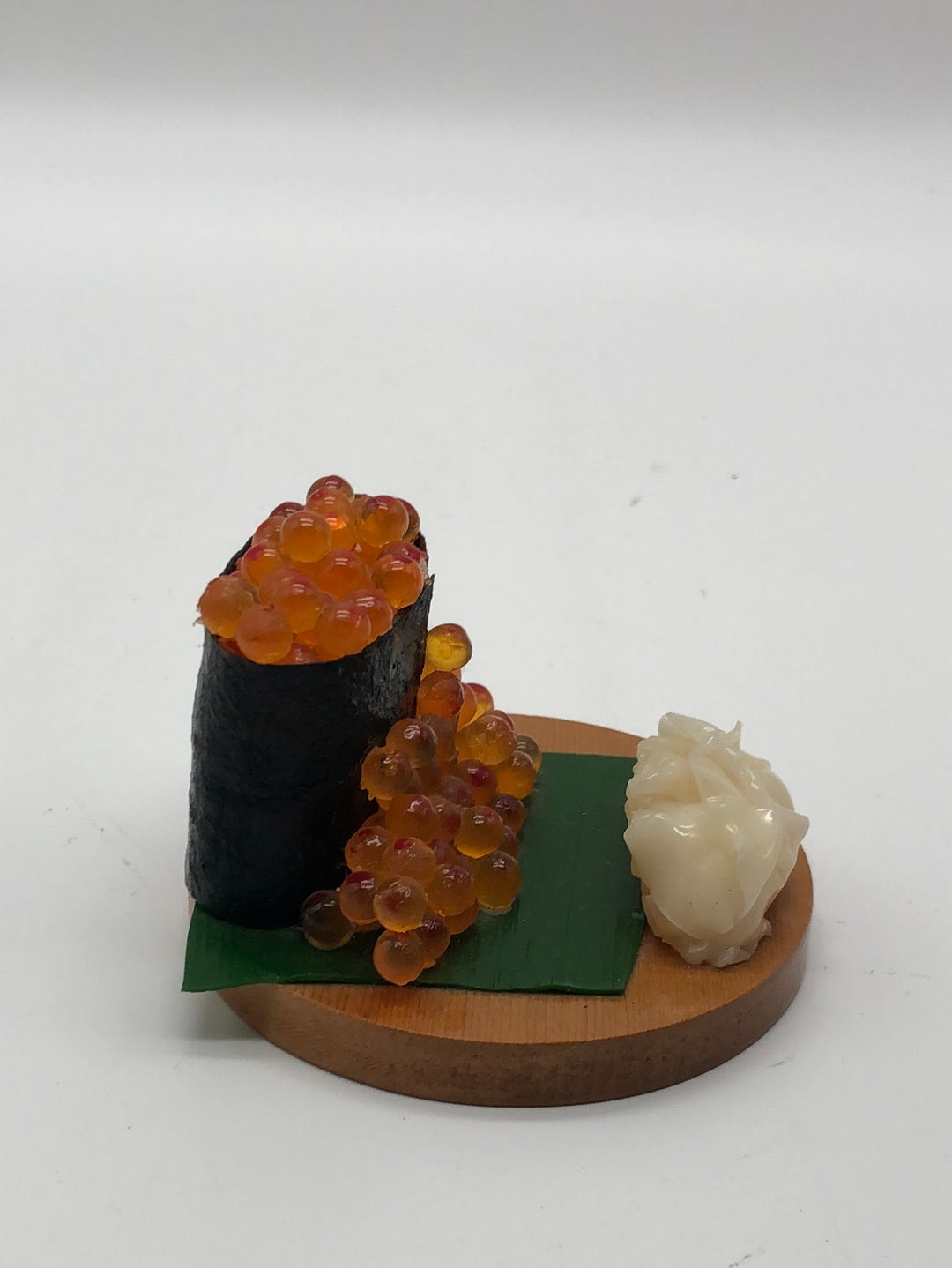 Overflowing Jewels Ikura Gunka Smartphone Stand