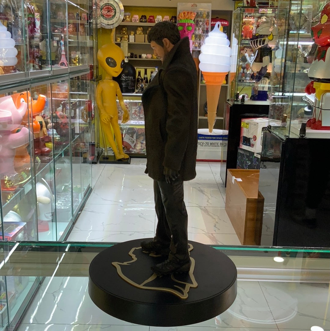 Resident Evil 8 Village Collectors Chris Redfield  Statue