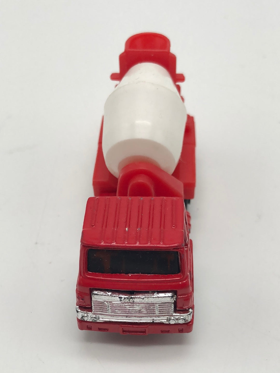 Nissan Resona diesel cement Truck