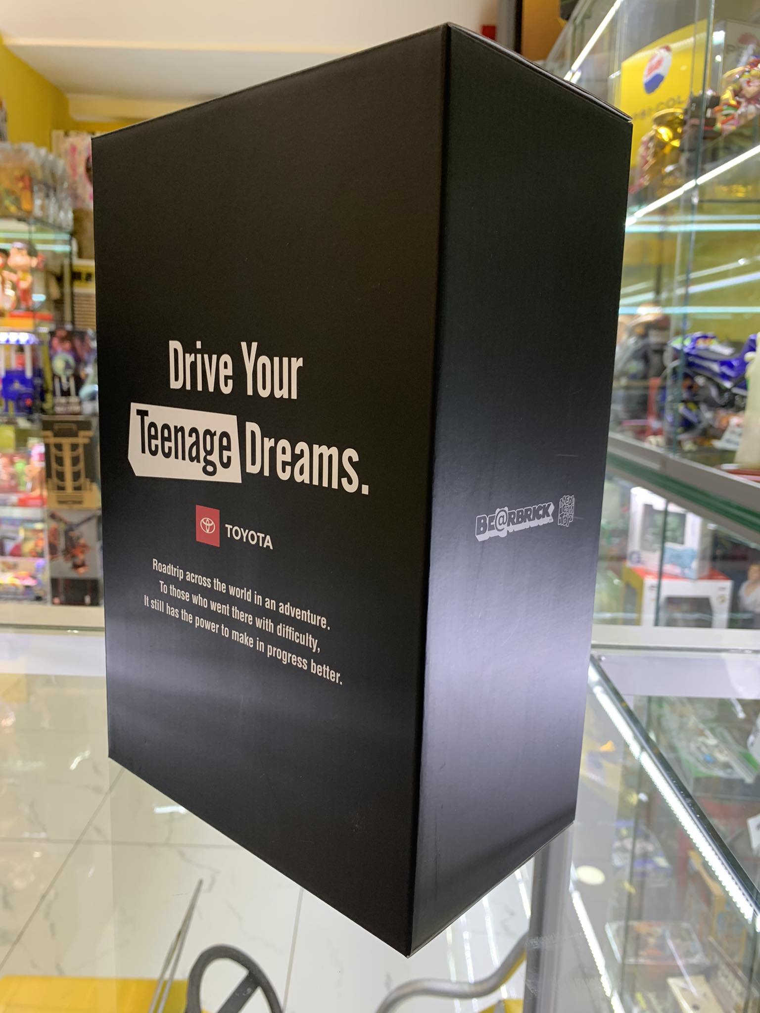 DRIVE YOUR TEENAGE DREAM TOYOTA