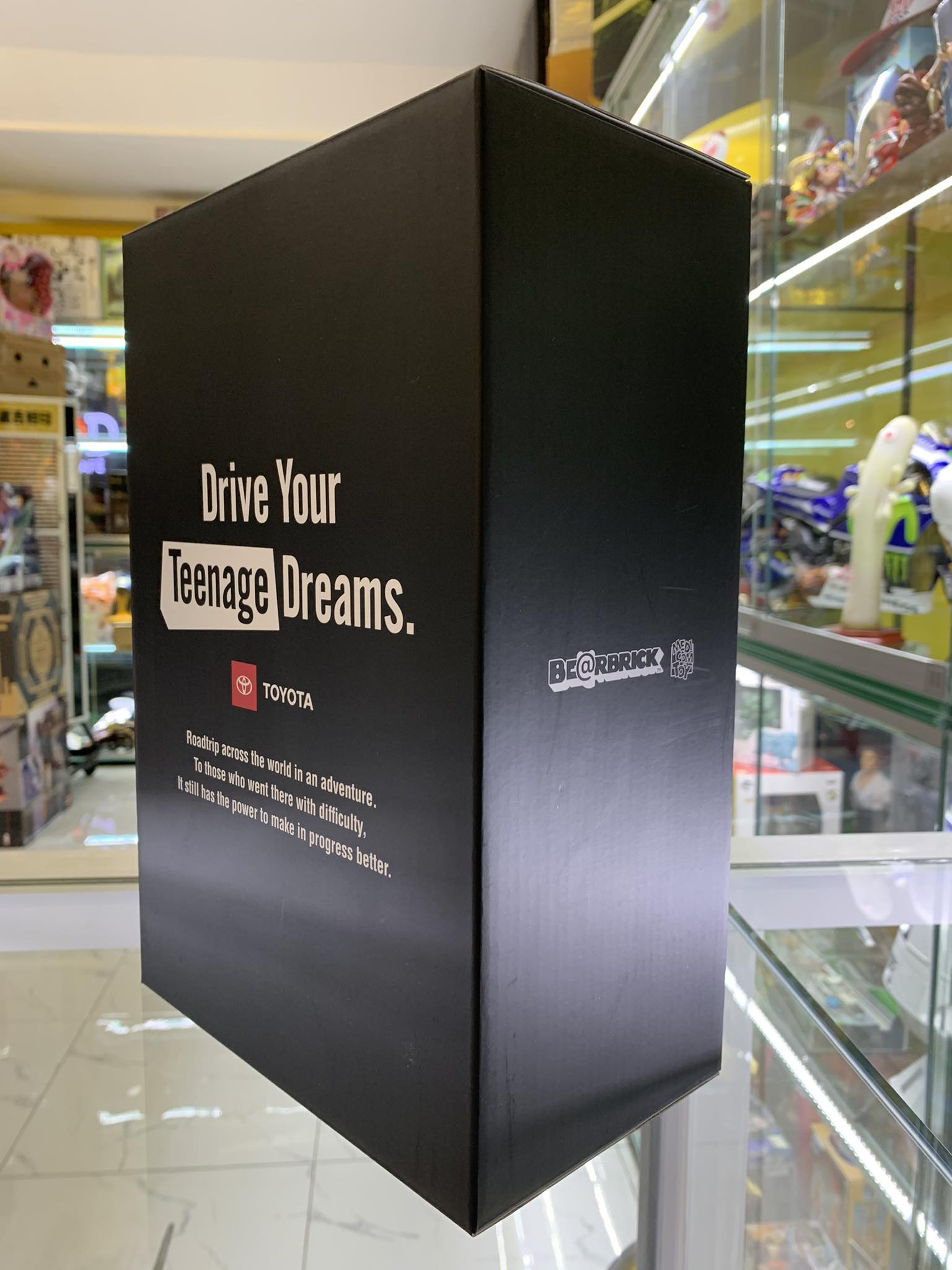 DRIVE YOUR TEENAGE DREAM TOYOTA