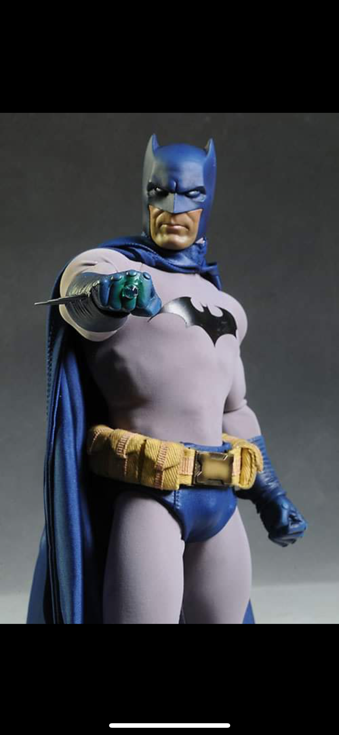Rare SIDESHOW BATMAN SIXTH SCALE FIGURE