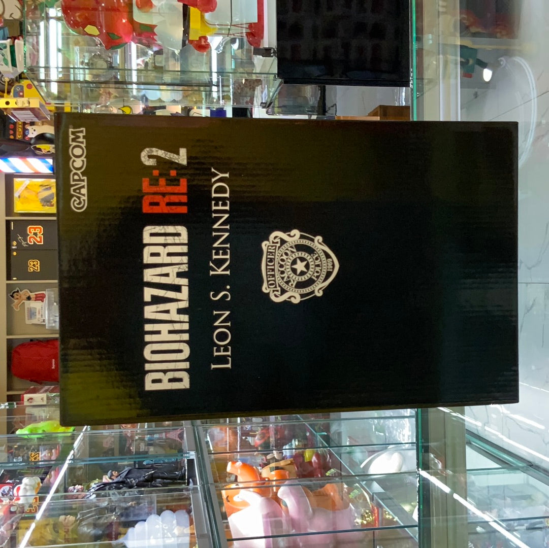 Resident evil Biohazard RE2  Figure collector edition