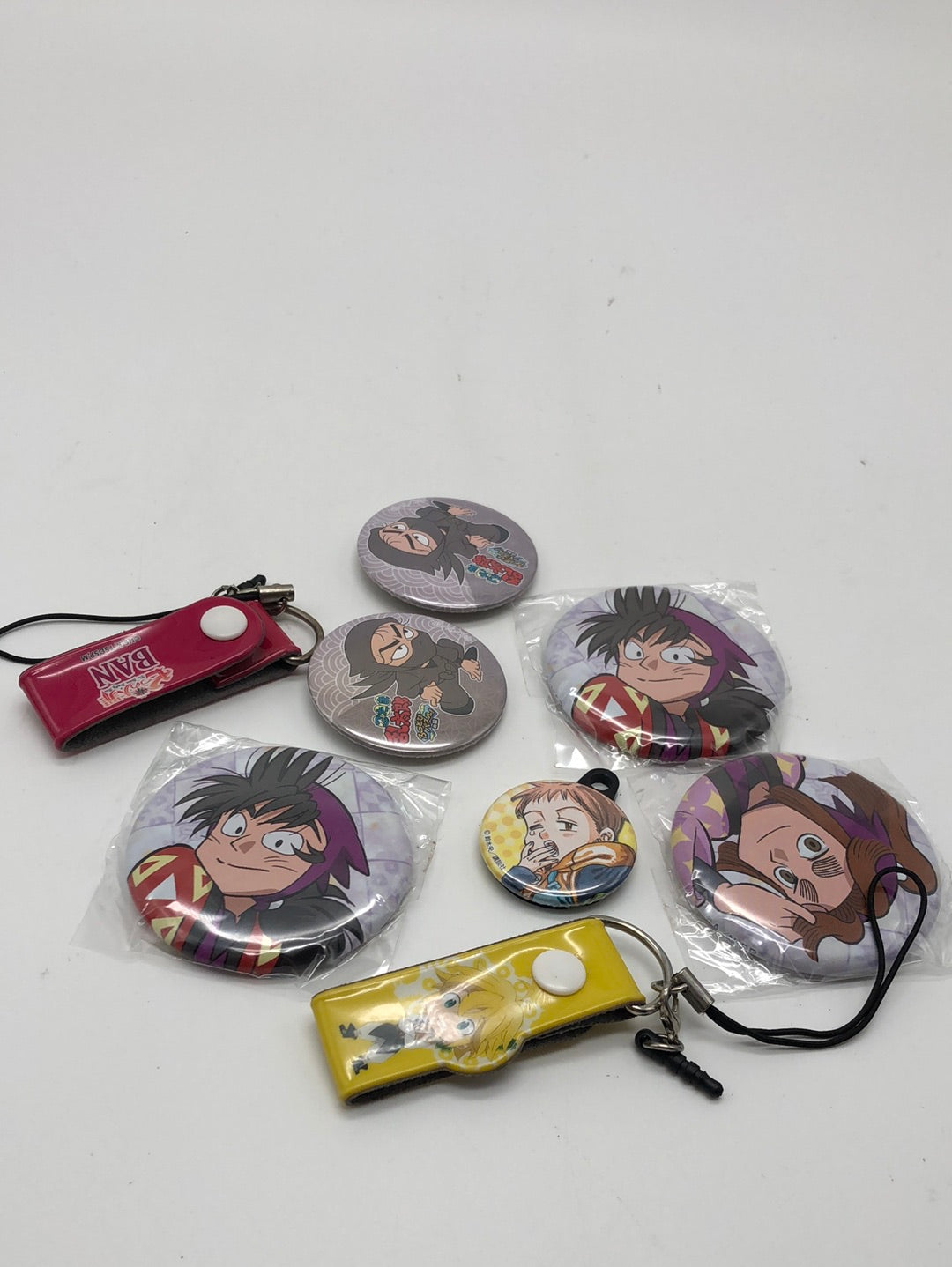 Mix Anime action figure Badge and keychain