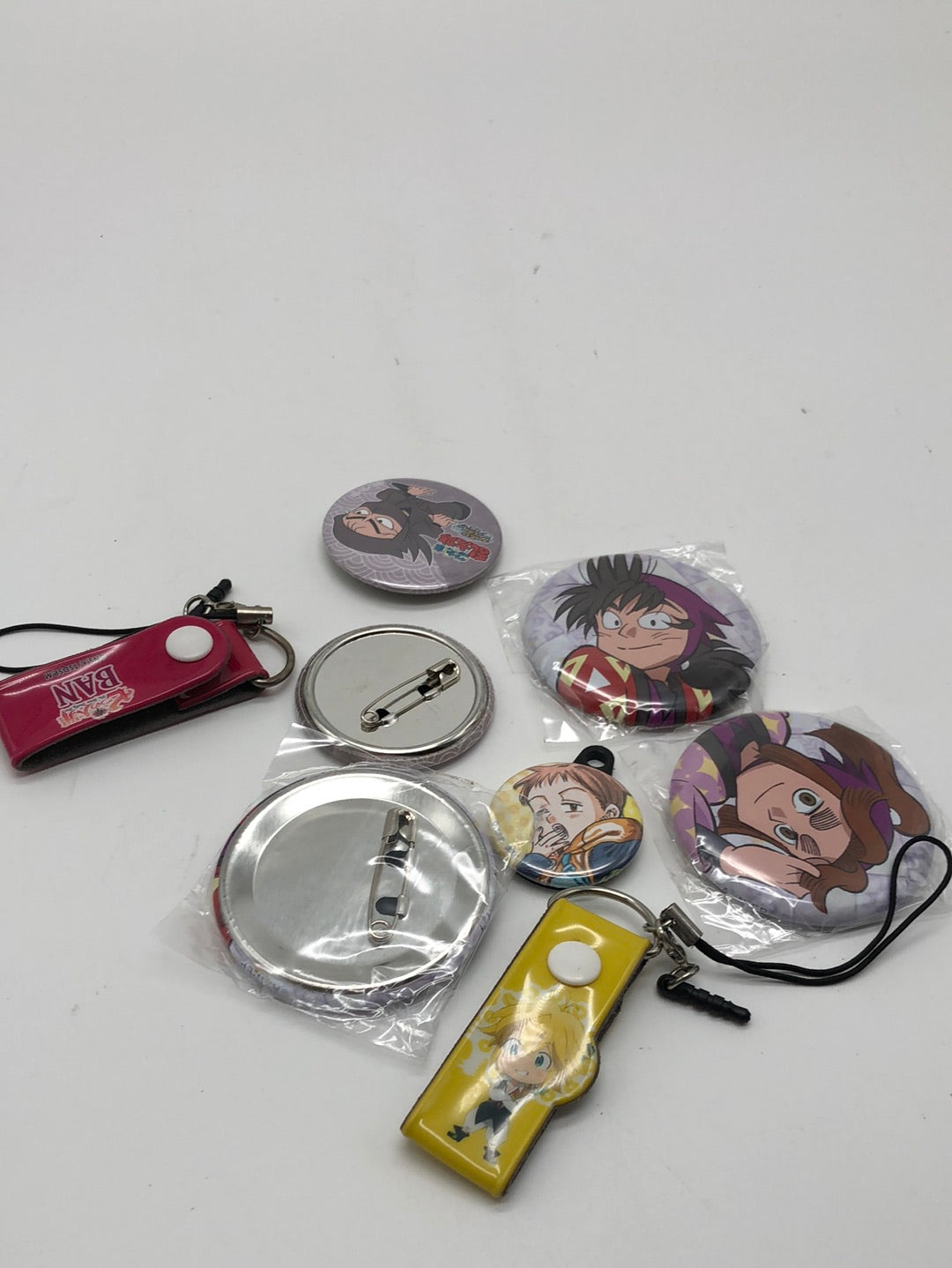 Mix Anime action figure Badge and keychain