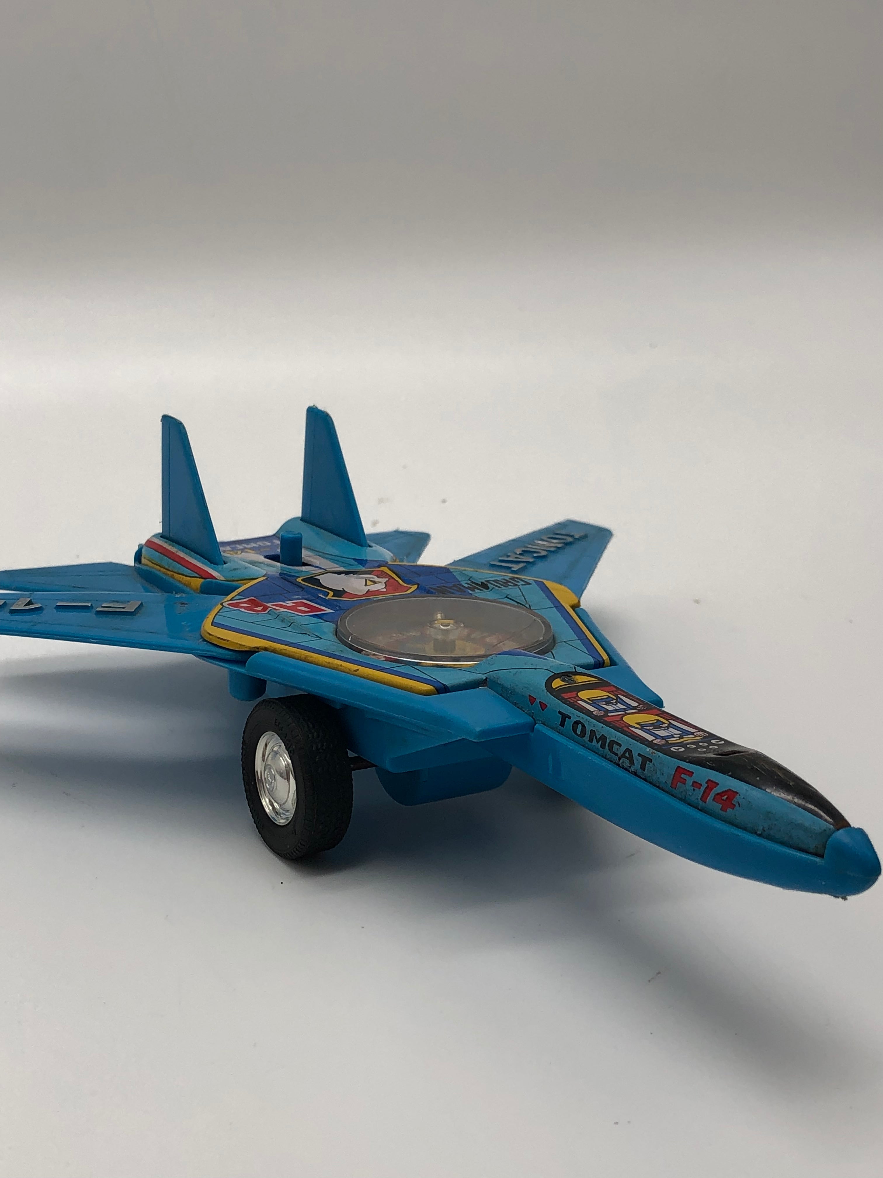 Tomcat Plane Tin