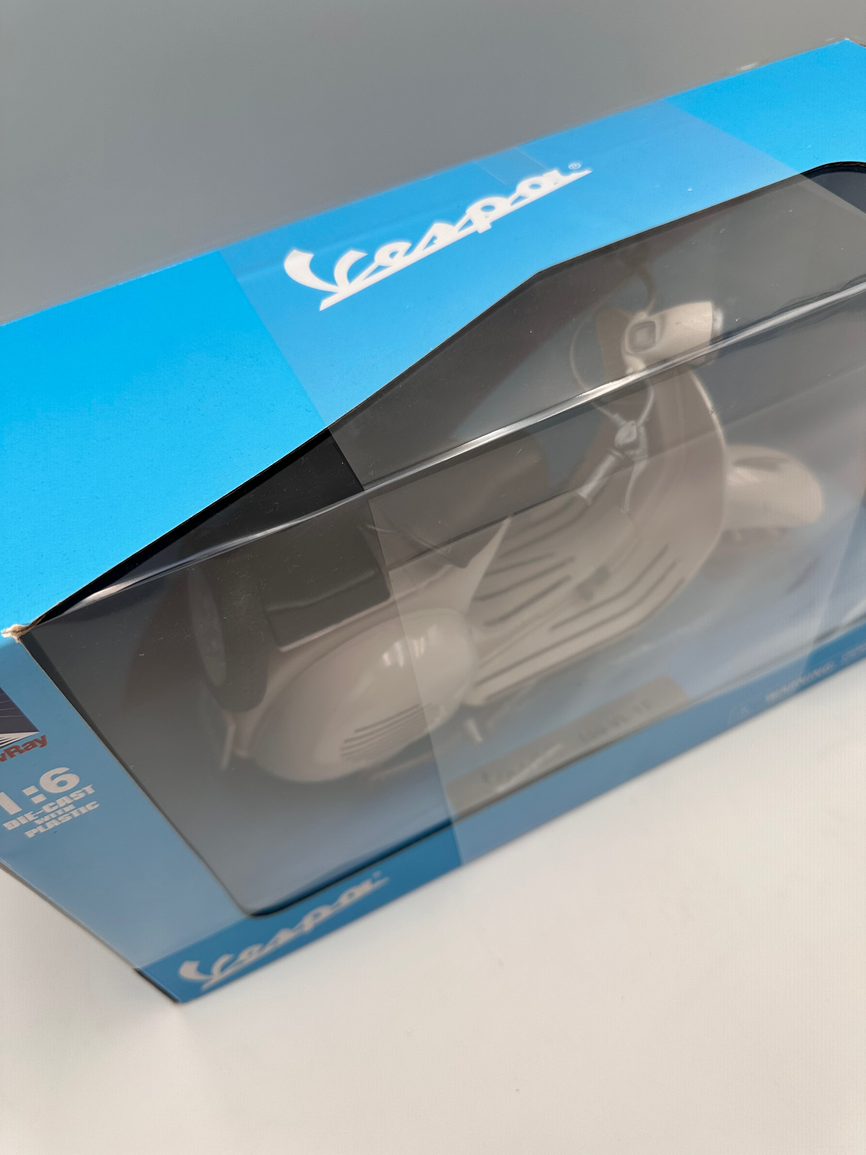 Vespa 1/6 diecast