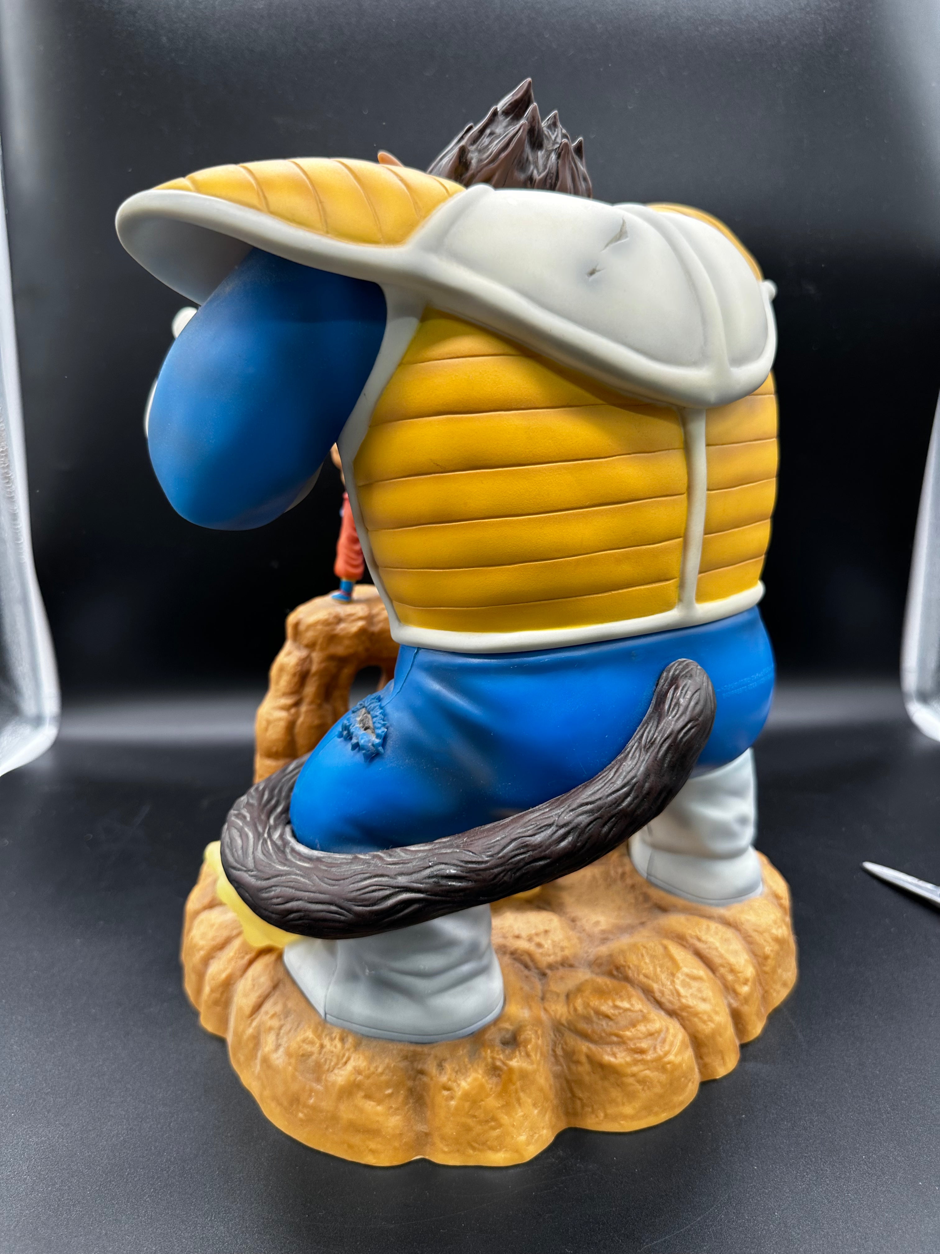 Banpresto - Ichiban Kuji Dragon Ball Showdown edited by A-Prize Daisaru Vegeta Vs Son Goku figure