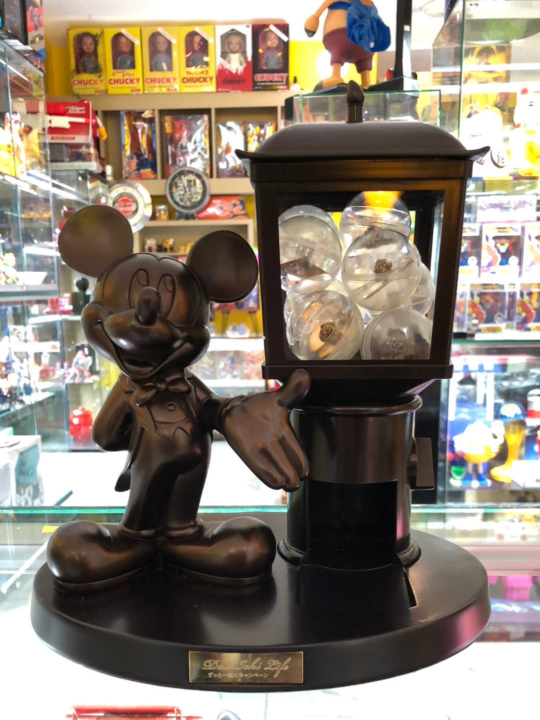 Disney Mickey Mouse pins Gachapon Machine Dai-ichi life with box