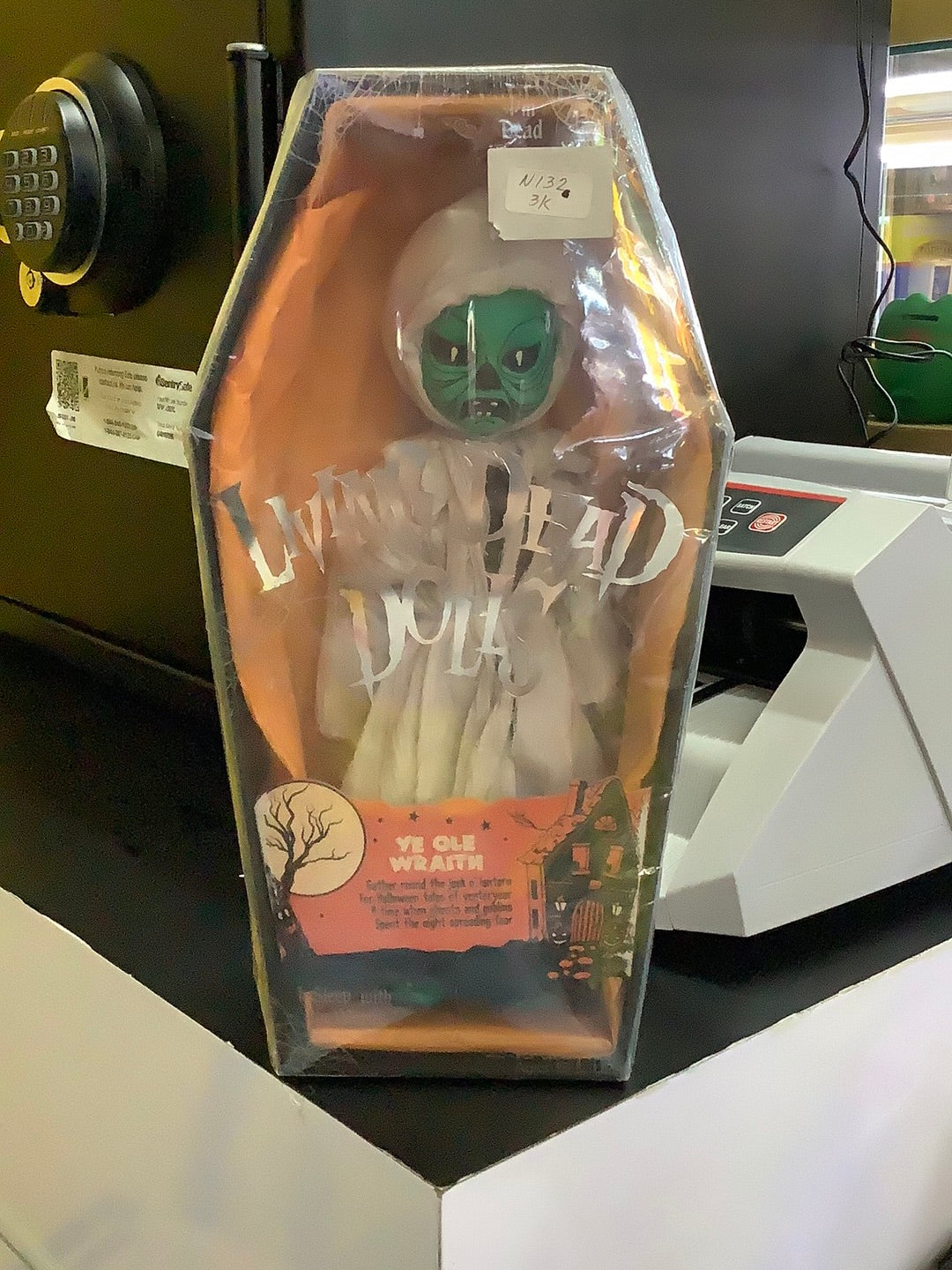 living dead dolls  ye ole wraith