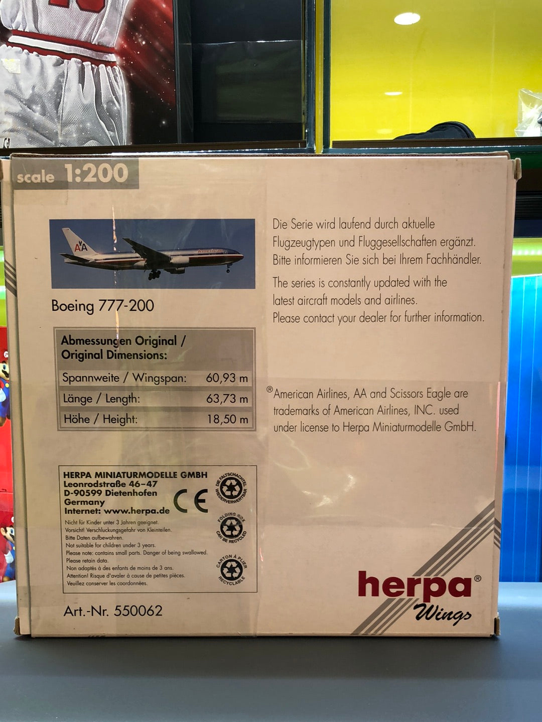 American Airlines Herpa wings scale 1:200