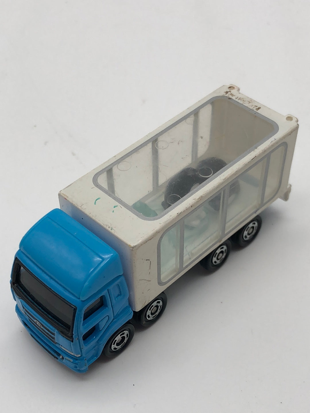 Tomica 47 animal Carrier