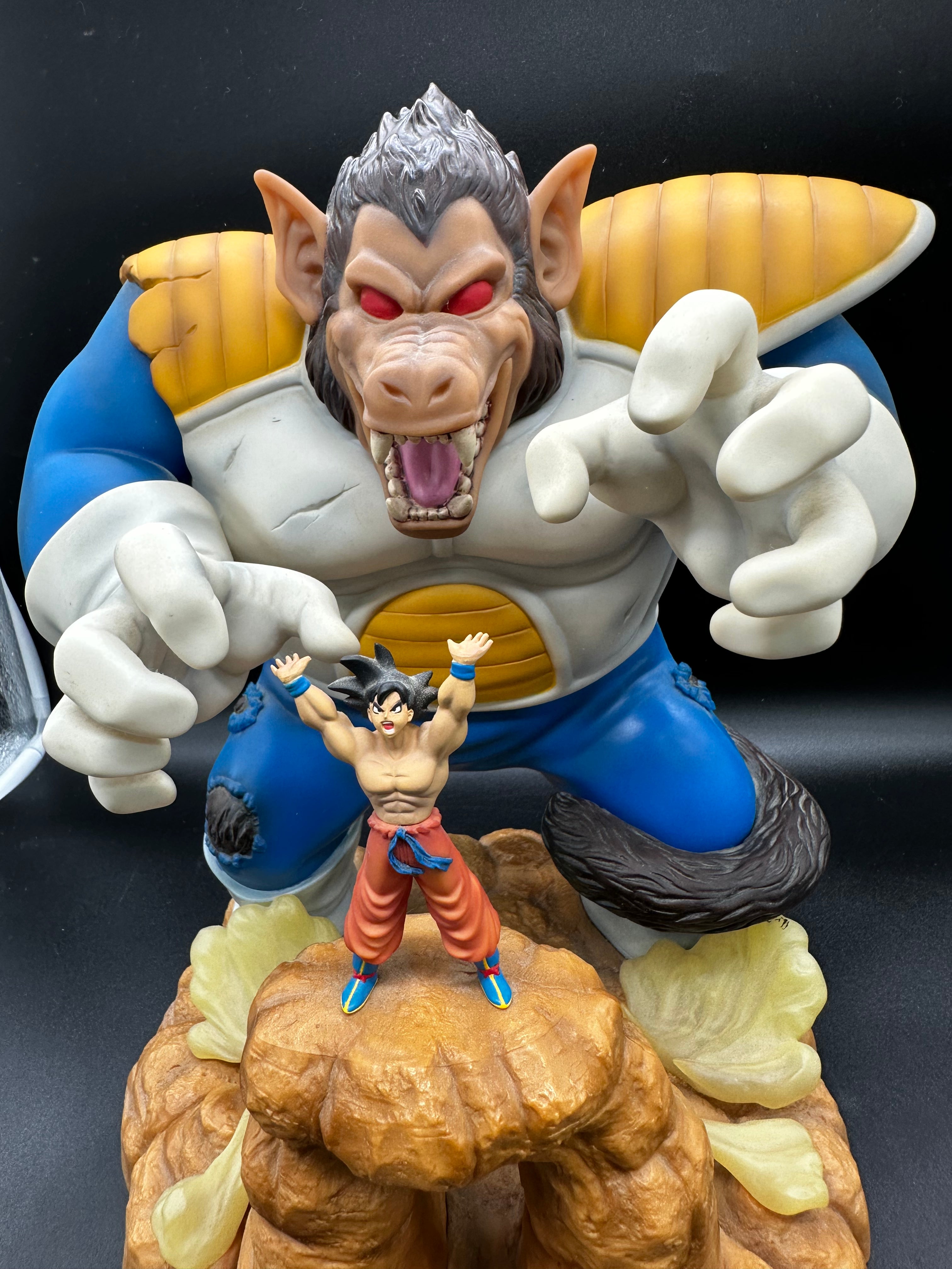 Banpresto - Ichiban Kuji Dragon Ball Showdown edited by A-Prize Daisaru Vegeta Vs Son Goku figure