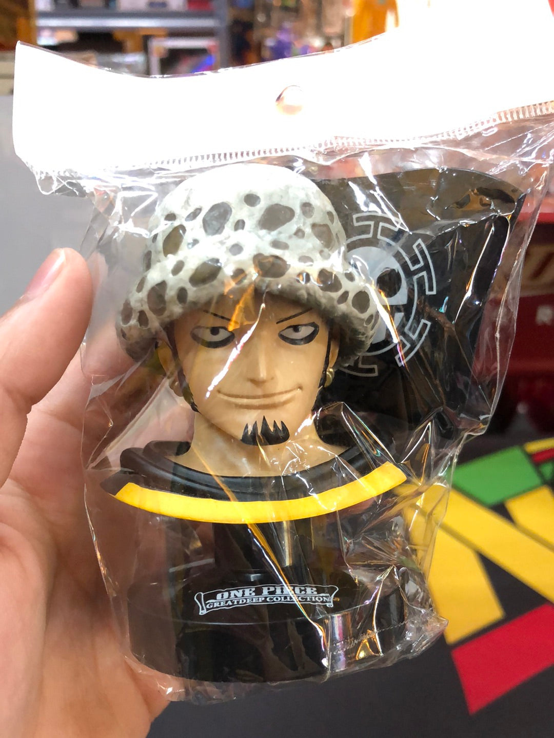Japan Bandai One piece Greatdeep Trafalgar Law Figure Toy PI
