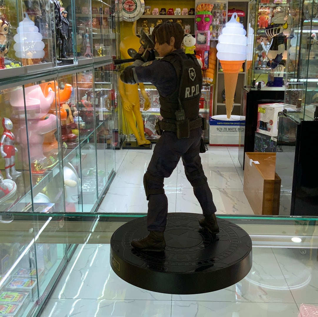 Resident evil Biohazard RE2  Figure collector edition