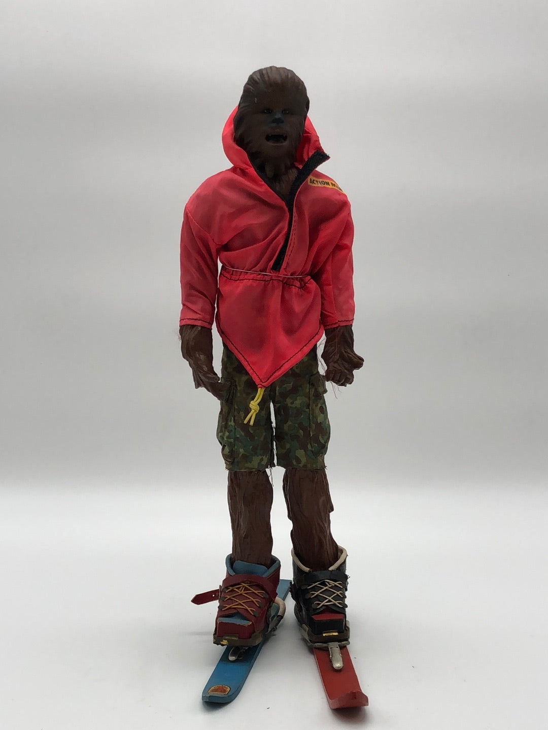 Star wars Action Figure Chewbecca ice skating