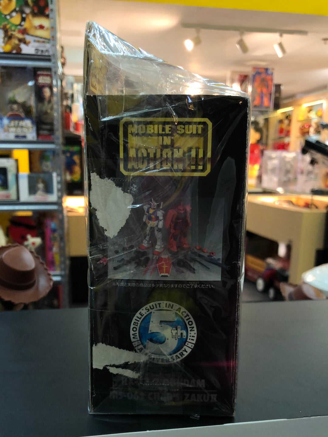 RX-78-2 Gundam Vs MS-06s Char’s Zaku II