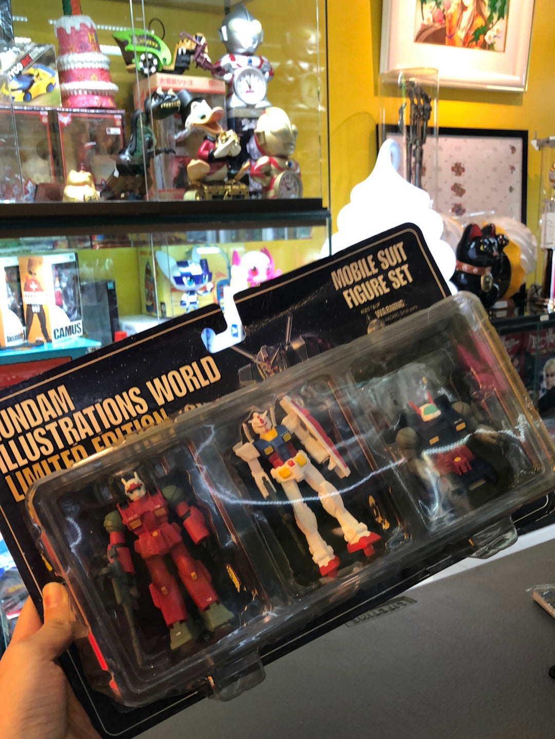 gundam Illustrations world Limited edition mobile suit figure set