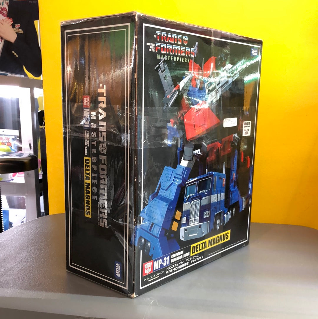 Transformers MP-31 Delta Magnus