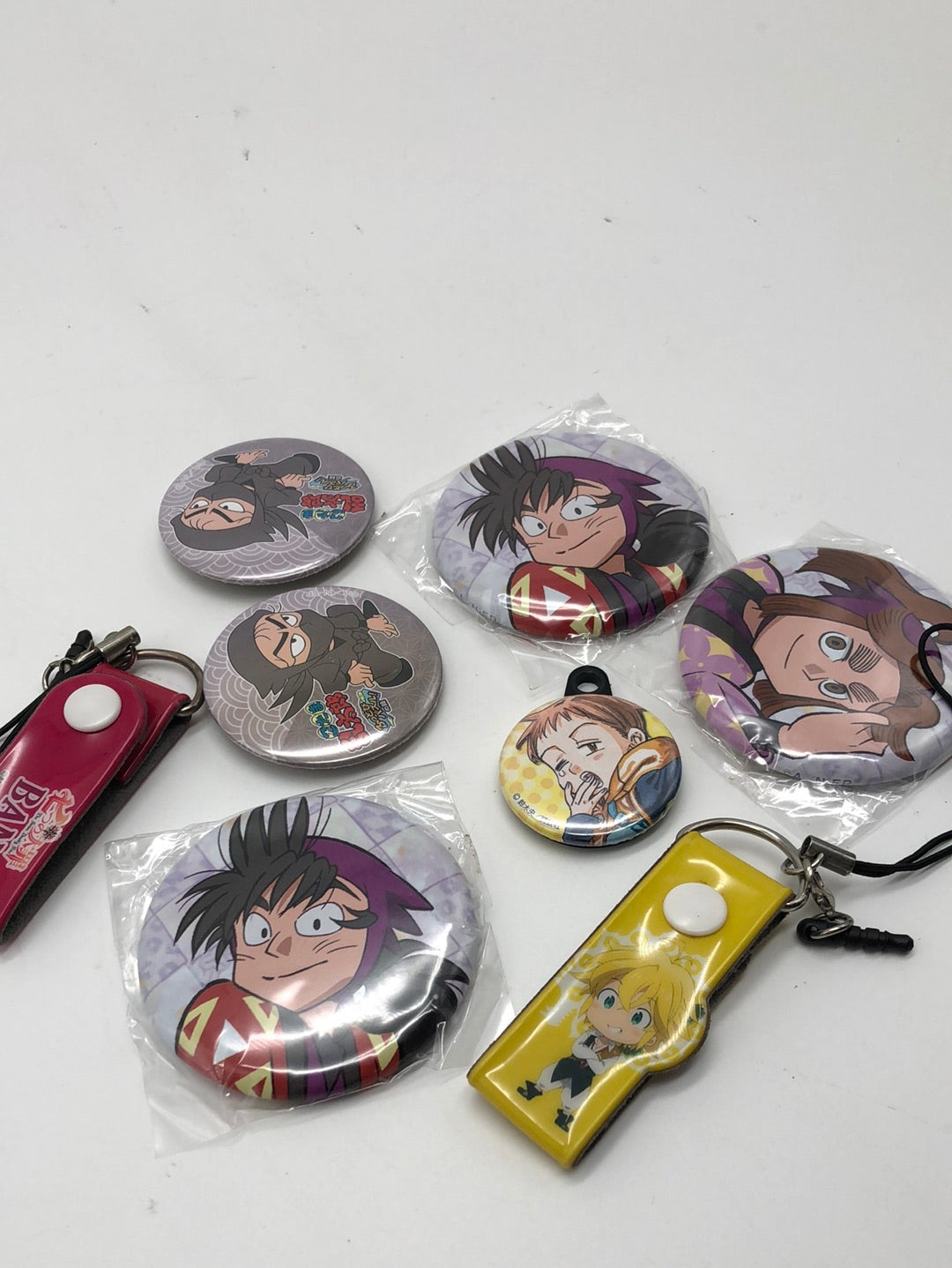 Mix Anime action figure Badge and keychain