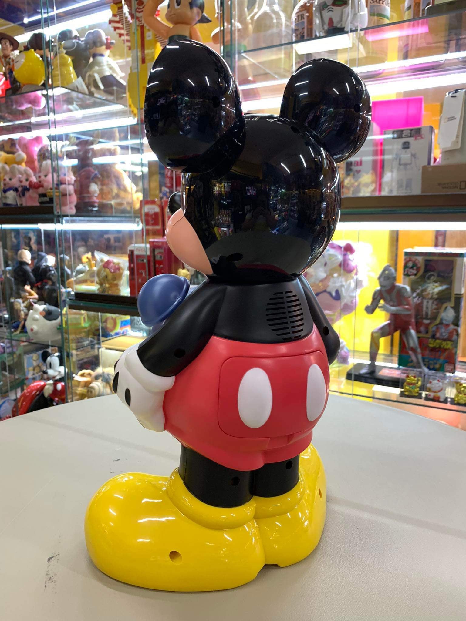 Early Taiwan Disney Mickey Clock