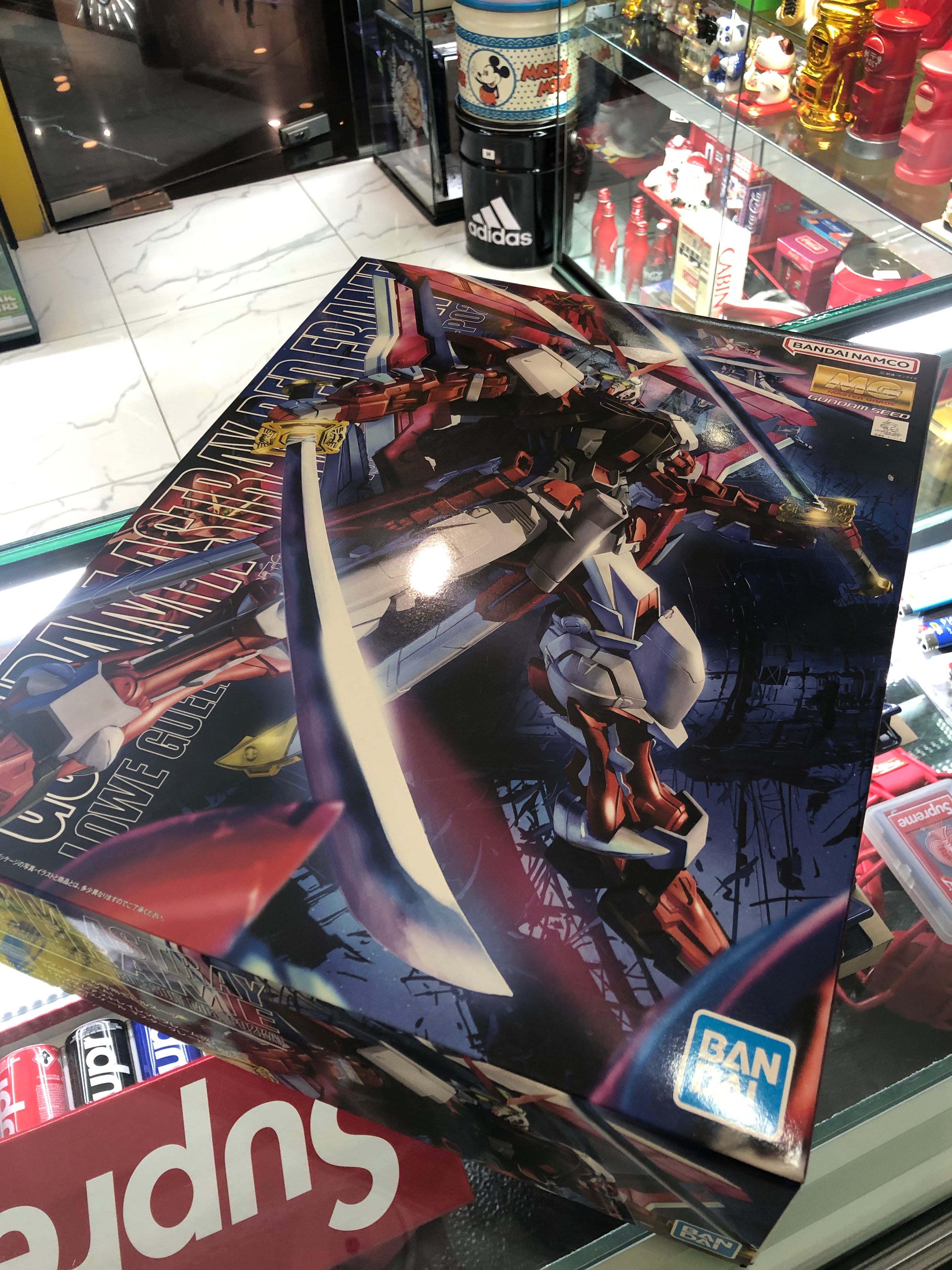 Gundam Astray Red frame model kit