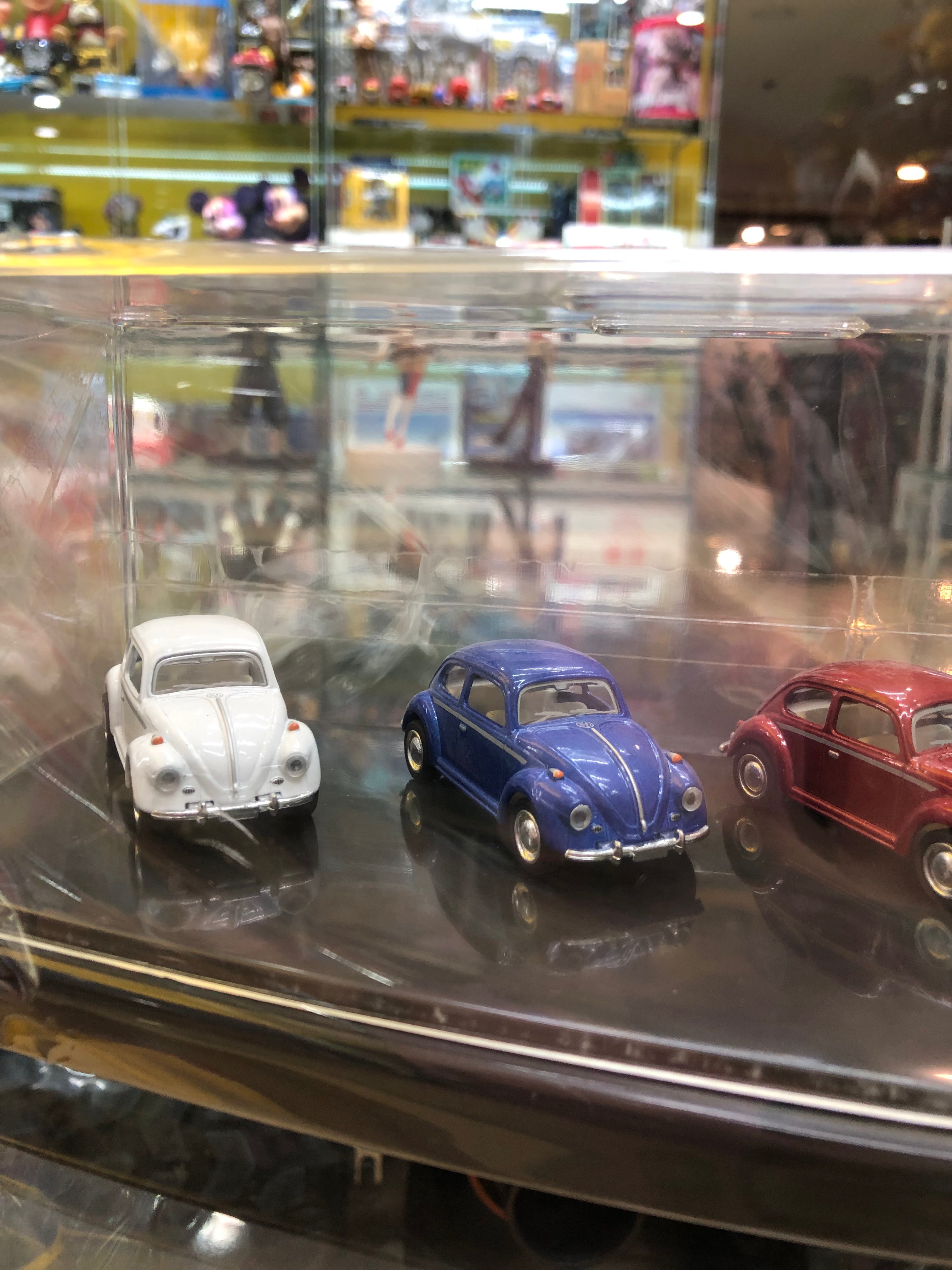 Mini car set with acrylic