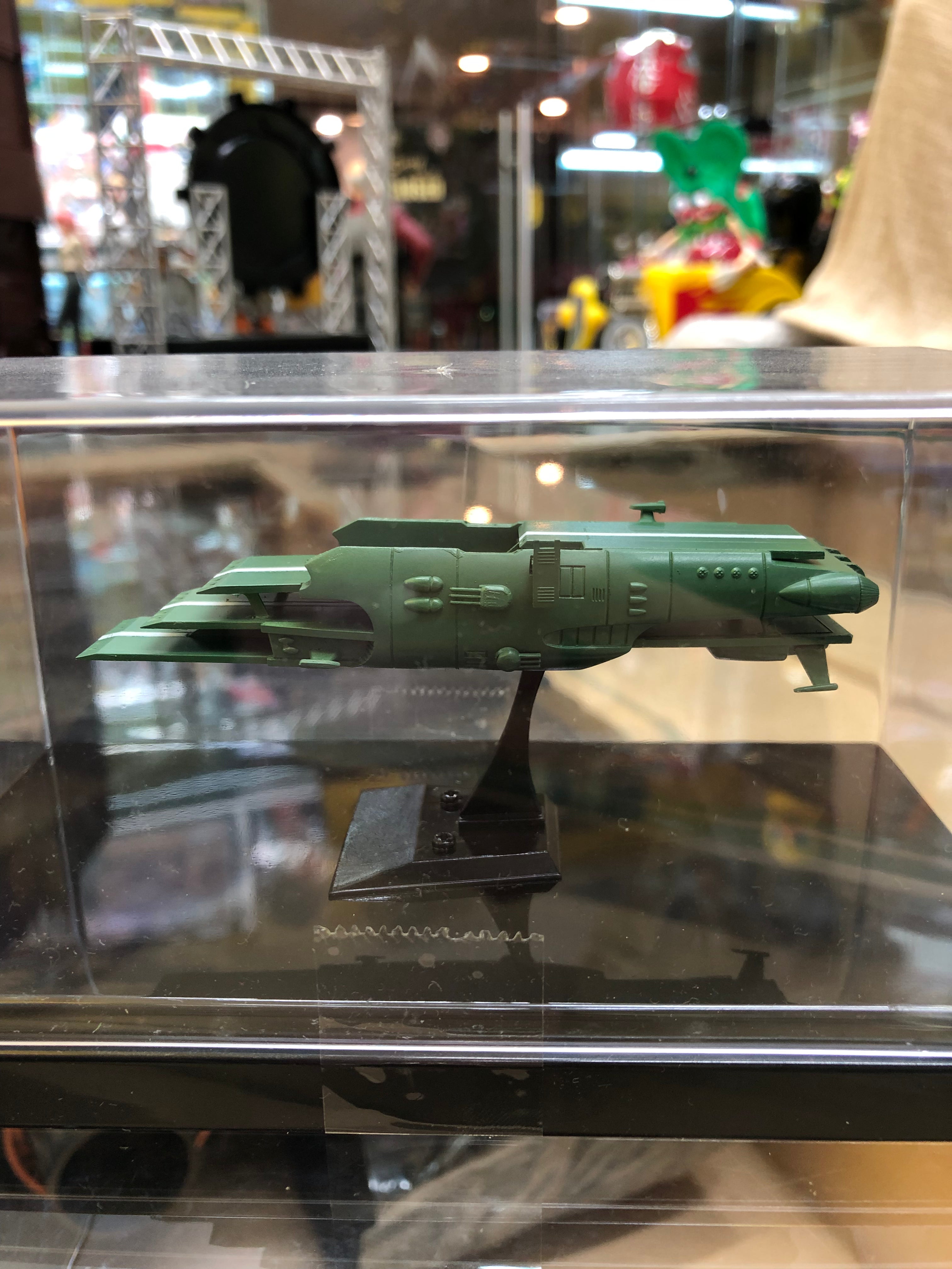 Tri- Deck carrier Gallery, Cosmo DNA