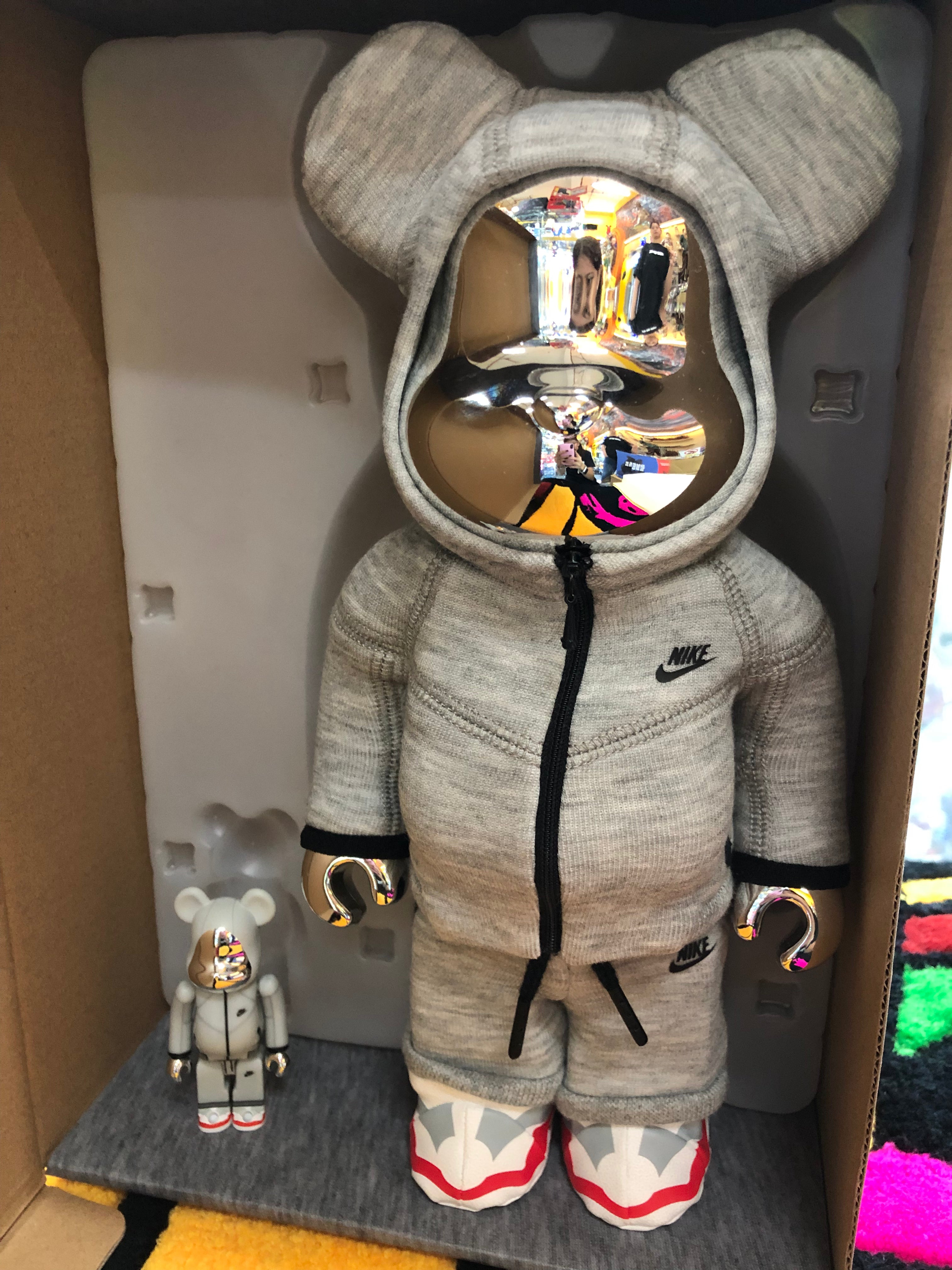 nike medicom toy bearbrick 400%