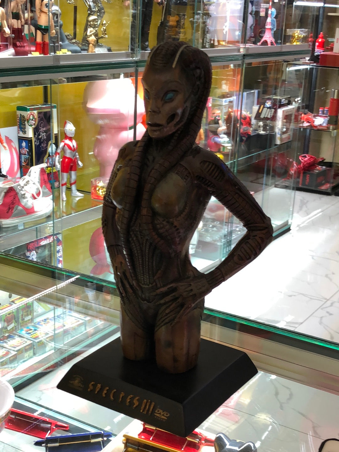 Sara Original Figure