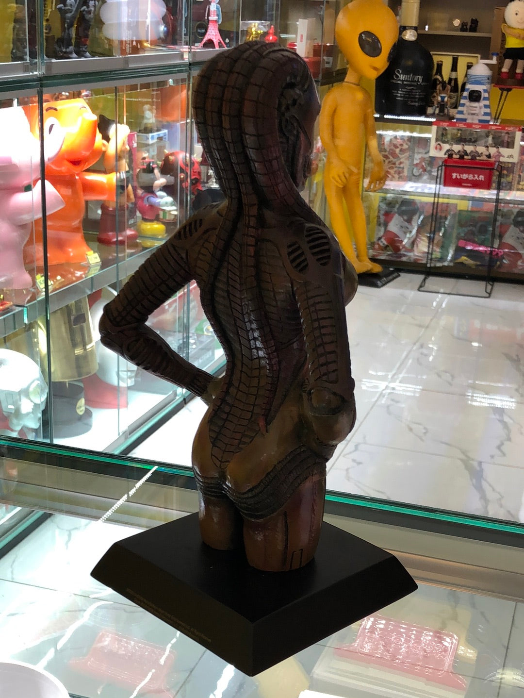 Sara Original Figure