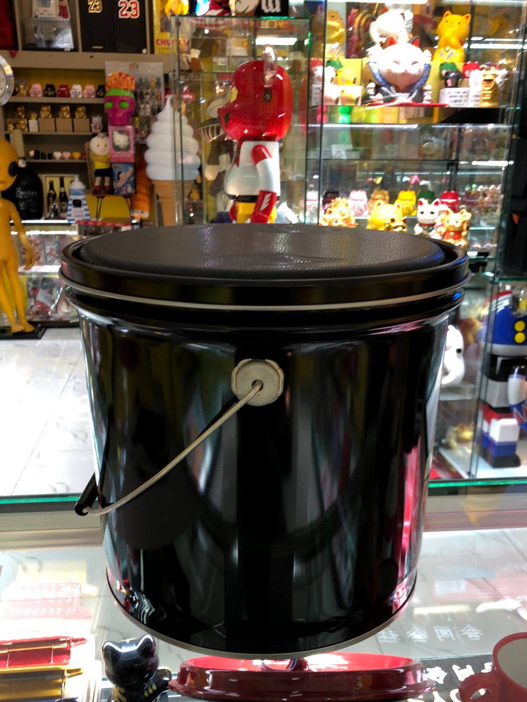 High and low Final mission Tin Bucket