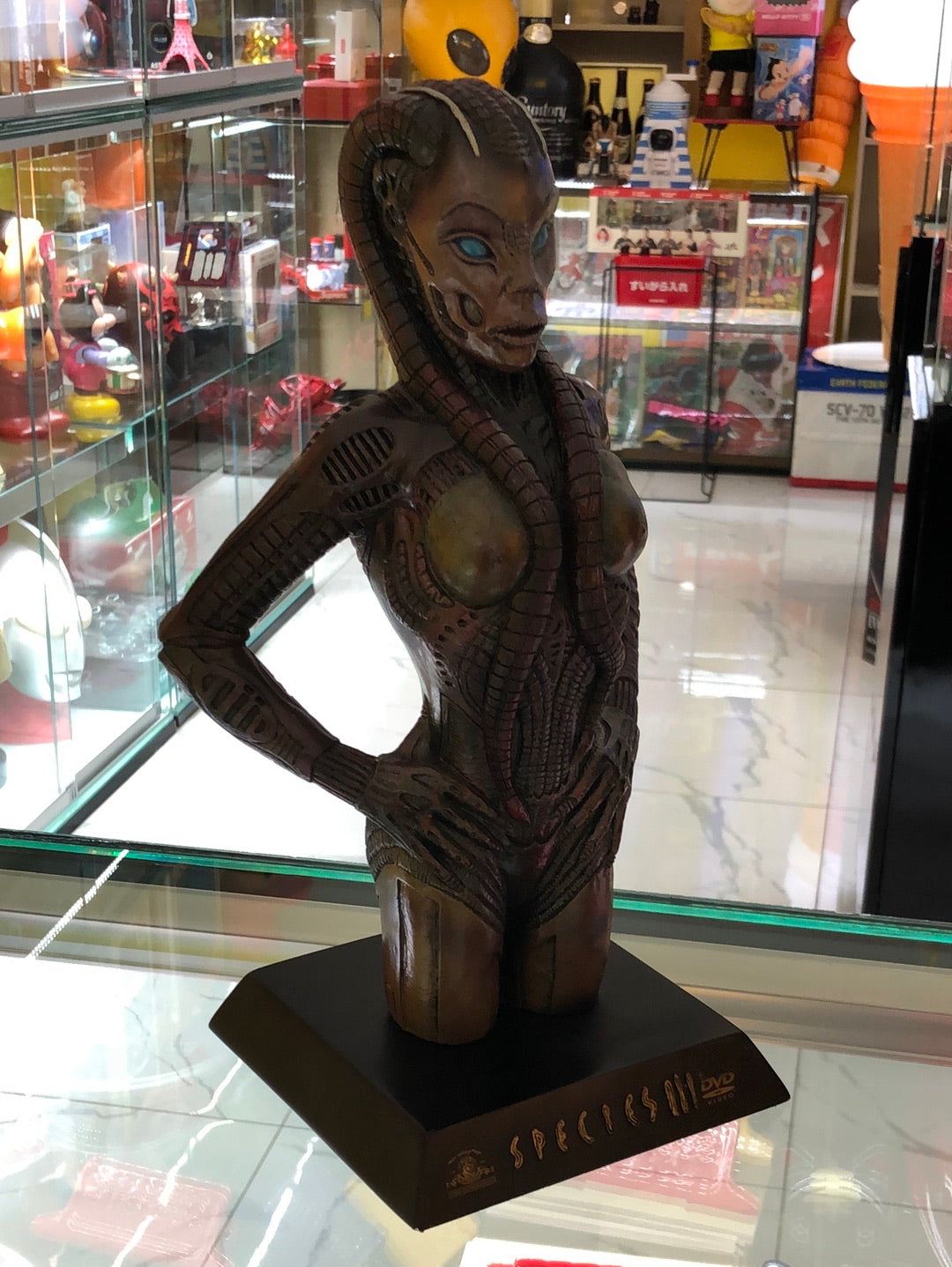 Sara Original Figure