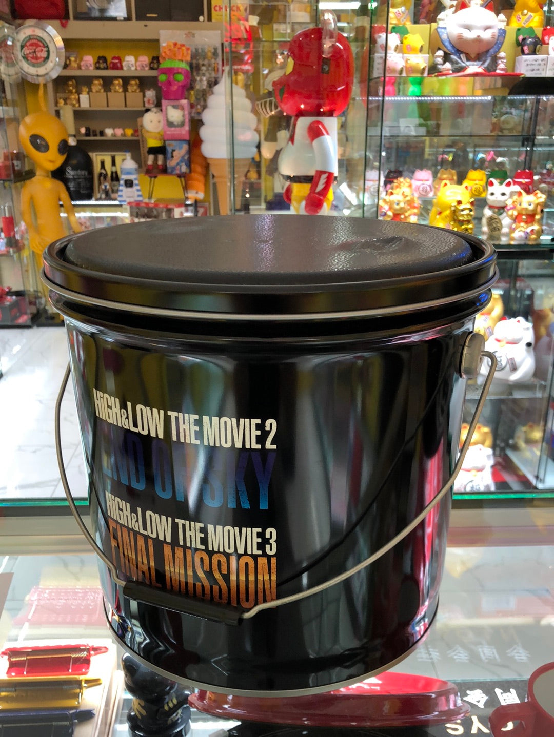 High and low Final mission Tin Bucket